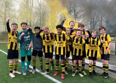 JO11-1 van DVS’33 kroont zich tot kampioen
