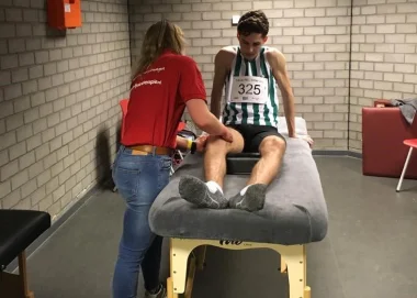 Topfit Fysiotherapie en AZC Dronten bij de indoor in Apeldoorn