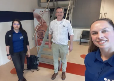 Handchirurg Hein ter Linden bezoekt de handtherapeuten van Topfit